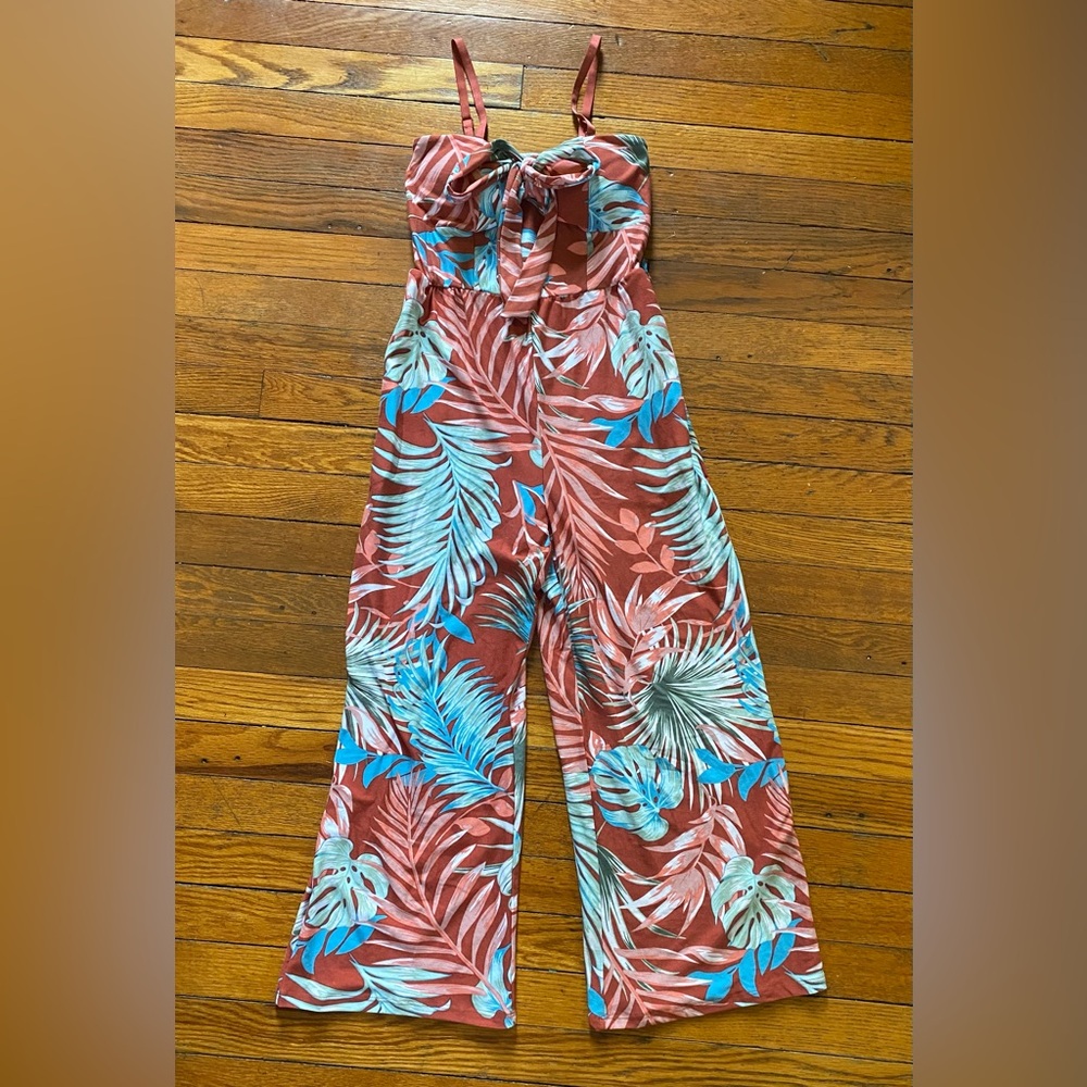 Tropical pattern rust colored sleeveless jumpsuit with pockets - Picture 2 of 6